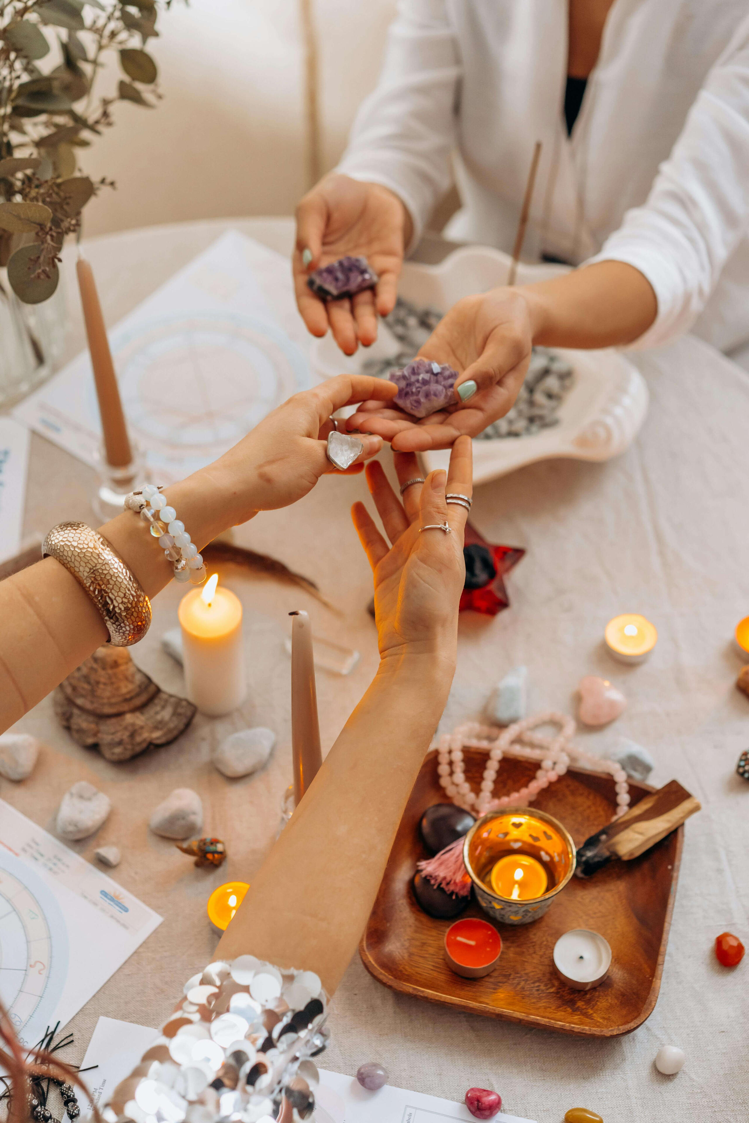Crystal Healing Practitioner Training Crystal healing practitioner course UK with live accredited 1:1 training through Spirit Crystal Academy